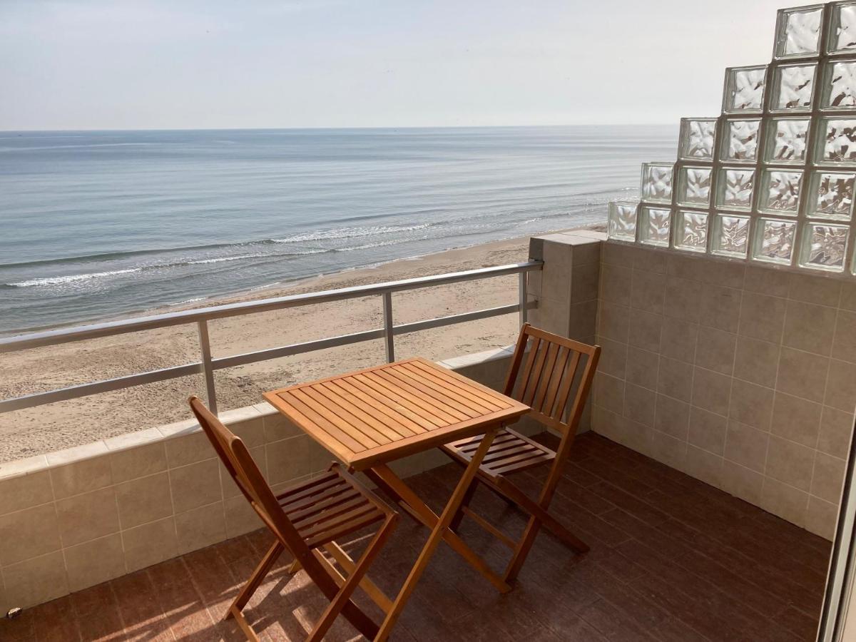 Beachfront Apartment With A Terrace Mareny Barraquetas Exteriér fotografie