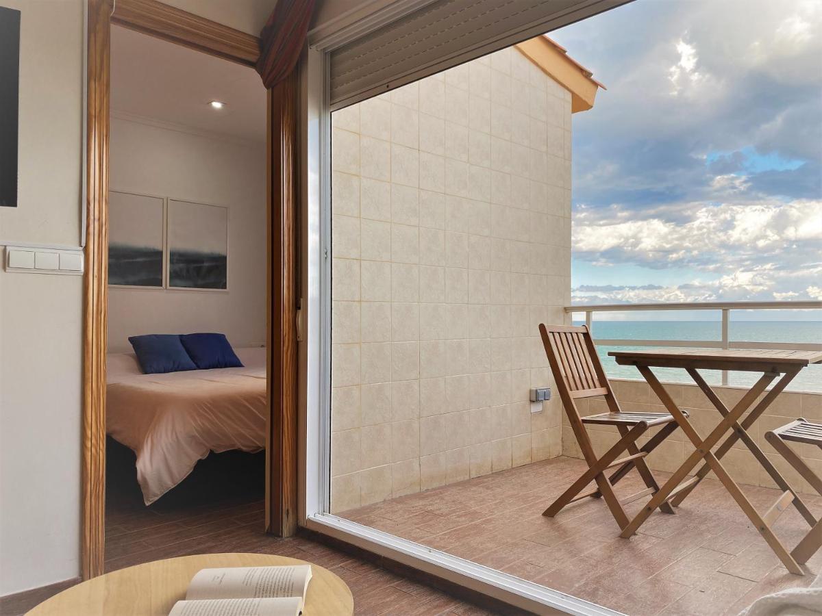 Beachfront Apartment With A Terrace Mareny Barraquetas Exteriér fotografie